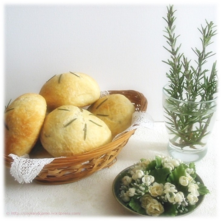 recette de petits pains au romarin et à l'huile d'olive
